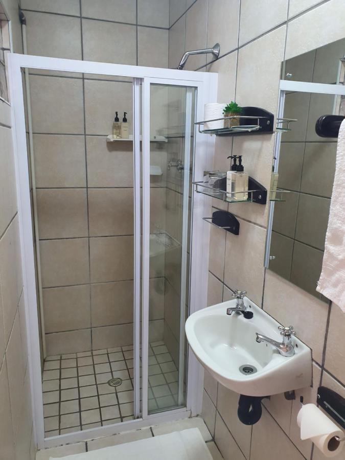 איסט לונדון Nahoon Bed & Breakfast מראה חיצוני תמונה